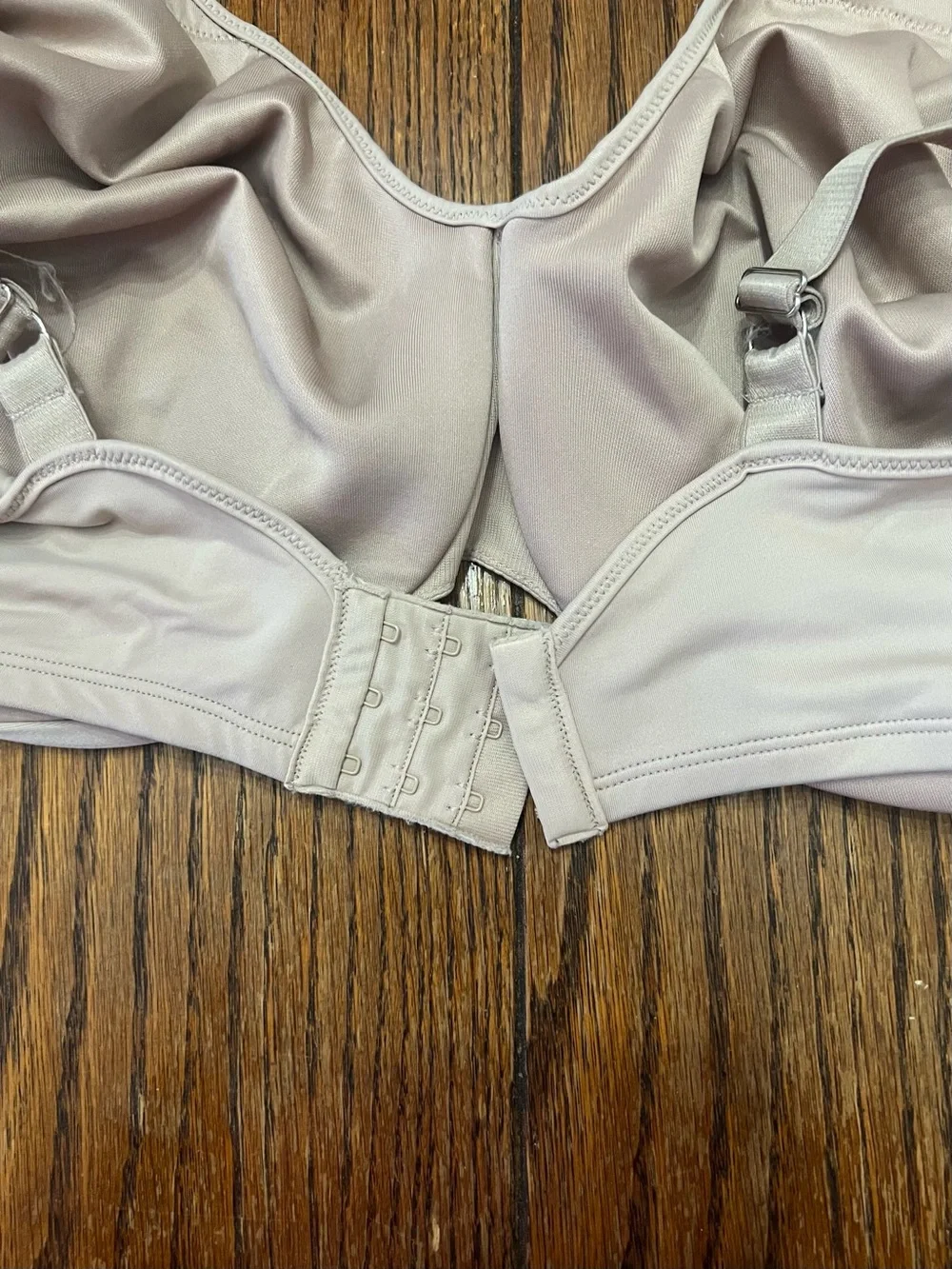 bali passion for comfort minimizer underwire bra 40DDD beige